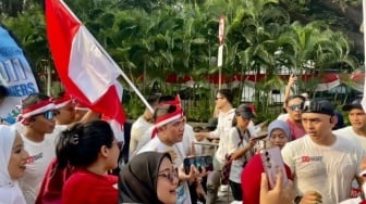 Seskab Teddy Pimpin Lari Merdeka: Kibarkan Merah Putih Bersama Teman Akmil