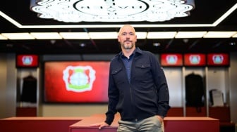 Debut Erik ten Hag di Bundesliga Berakhir dengan Kekalahan