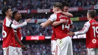 Hasil Liga Inggris Semalam: Arsenal Pesta Gol, Manchester City Tersungkur