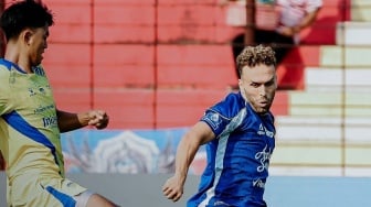 PSIM Tahan Imbang Persib: Dua Penalti Gagal Hantui Maung Bandung di Kandang Laskar Mataram