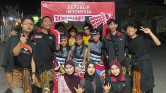 Kolaborasi PMM UMM dengan Warga Desa Sumberagung Gelar Pentas Seni dan Bazar