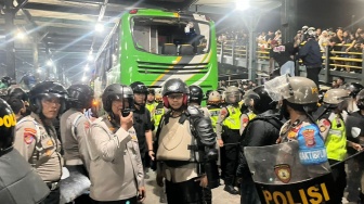 7 Fakta Viral Ricuh Suporter Persib Bandung vs PSIM di Yogyakarta, Polisi Bantah Korban Jiwa!