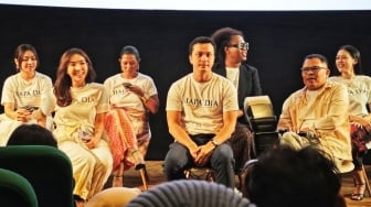 'Siapa Dia': Film Musikal Garin Nugroho yang Paksa Nicholas Saputra Menyanyi