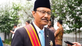 Gus Ipul Ungkap Fenomena Tak Terduga: Warga Kini Ramai-Ramai Tolak Bansos!