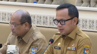 Ada Demo di Luar, Irjen Kemendagri Kesulitan Tembus Gedung DPR untuk Rapat