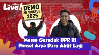 Suara Live: Ratusan Massa Demo Geruduk DPR, Ponsel Arya Daru yang Hilang Aktif Lagi