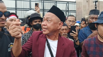 Turun ke Jalan Ikut Demo di Depan Gedung DPR, Bang Madun Emosional Suarakan Jeritan Anak Muda