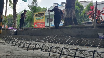 Saksi Mata: 'Kami Kira Orang Piknik!' Kengerian Kericuhan Suporter PSIM di Parkiran Ngabean Jogja
