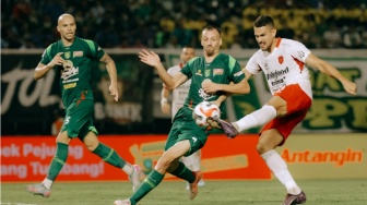 Johnny Jansen Akui Persebaya Lebih Unggul, Bali United Belajar Banyak Hal