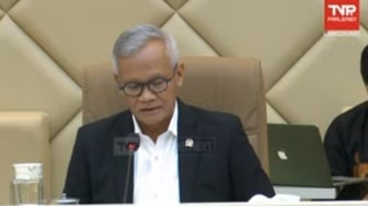 Aria Bima Pantau Demo dari iPad: 'Mengkhawatirkan... Ada Tindakan Anarkis dan Represif!'