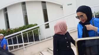 Erin Tak Pernah Tuntut Harta Bersama Puluhan Miliar, Pengacara Andre Taulany Bohong?