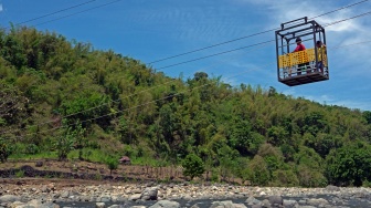 Gondola Penghubung Antar Dusun di Maros Sulsel