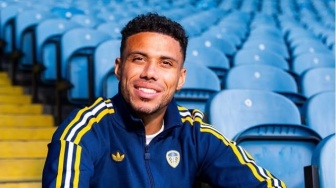 Rekan Baru Bek Keturunan Indonesia, Leeds United Resmi Datangkan James Justin dari Leicester City