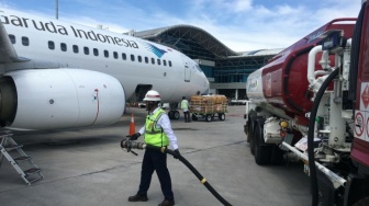 Berapa Harga Avtur di Bandara Kualanamu? Diklaim Bobby Nasution Termahal di Indonesia!