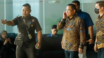 Bupati Pati Sudewo Diciduk KPK! Operasi Senyap di Jawa Tengah Seret Orang Nomor Satu