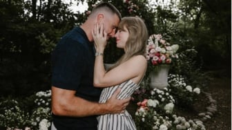 Resmi Tunangan! 6 Momen Manis Perjalanan Cinta Taylor Swift dan Travis Kelce