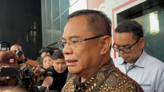 Terancam Dimakzulkan, Bupati Pati Kini Diperiksa KPK: Uang Suap Kereta Api atau Gaji DPR?