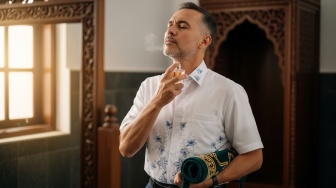 Aroma Parfum Bapak-Bapak yang Cocok untuk Jumatan, dari Klasik, Segar, hingga Berwibawa