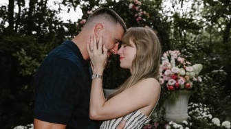 Bertunangan dengan Travis Kelce, Harga Cincin Taylor Swift Jadi Sorotan