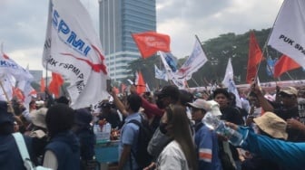 Istana Jawab Ancaman Mogok Nasional Buruh dengan Janji Satgas PHK