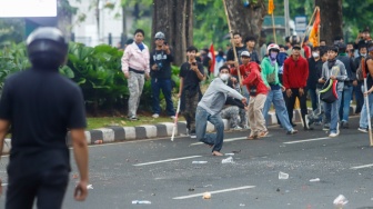 Pekerja Kawasan Sudirman Diminta Pulang Cepat Imbas Demo Beruntun