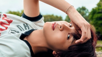 Haechan NCT Ungkap Kisah Romansa Manis dan Patah Hati di Album Solo 'Taste'