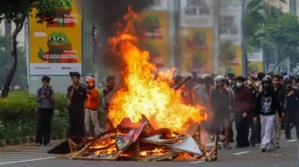 DPR Pilih WFH Hindari Demo? Formappi Murka: Enak Banget Ambil Cuti Saat Rakyat Datang
