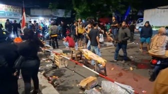 Warga Blokade Jalan di Palmerah, Ogah Kampungnya Jadi Arena Bentrok Demonstran vs Polisi