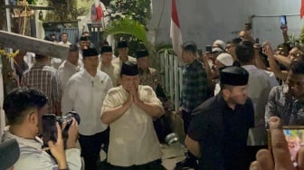 Usai Ungkapkan Duka Cita, Presiden Prabowo Takziah ke Rumah Duka Affan Kurniawan