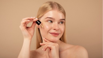5 Serum dengan Niacinamide dan Vitamin C untuk Atasi Flek Hitam pada Wajah