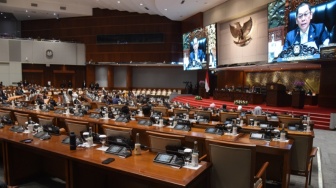 Ramai Seruan Bubarkan DPR: Ekspresi Marah atau Alarm Bahaya Demokrasi
