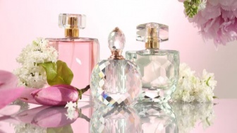 7 Parfum Terbaik untuk Ibu Rumah Tangga, Sekali Semprot Wangi Seharian
