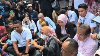 Gerbang DPRD NTB Rusak Lagi Oleh Massa, Kembali Akan Dilaporkan Polisi?