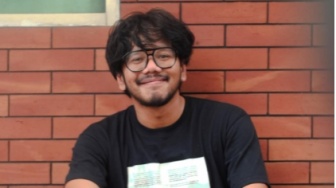 Riwayat Pendidikan Ferry Irwandi, Semprot Ahmad Sahroni Mulut Sampah