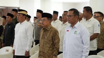 Saleh Husin, Jusuf Kalla, Nasaruddin Umar Sholat Jumat di Masjid BSD Bersama Ribuan Umat Muslim