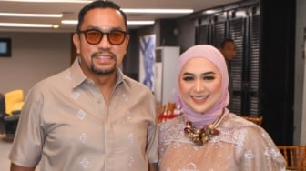 Siapa Istri Ahmad Sahroni? Ini Profil Feby Belinda yang Tuai Sorotan