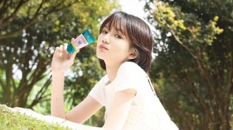 Bye-bye Pori-Pori, Sunscreen Baru Ini Bikin Wajah Mulus Velvet Glow Seketika!