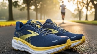 4 Sepatu Lari Terbaik untuk Long Run Pagi: Rasakan Sensasi Melayang di Setiap Langkah!