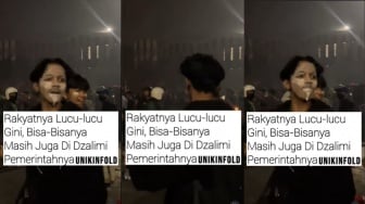 Unik! Pendemo Cuci Muka dan Cari Sampo, Warganet: Jangan Lupa Skincare Bang