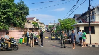 Kondisi Terkini Rumah Sri Mulyani Usai Penjarahan: Dijaga Prajurit TNI, Warga Masih Padati Lokasi