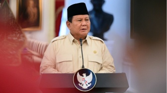 Prabowo Naikkan Pangkat Polisi Korban Demo, Warganet Geram: Aspirasi Rakyat Kapan Didengar?