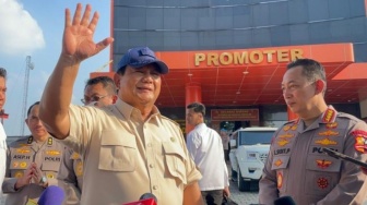 Prabowo ke Kapolri: 'Saya Minta Semua Petugas Dinaikkan Pangkat Luar Biasa!'