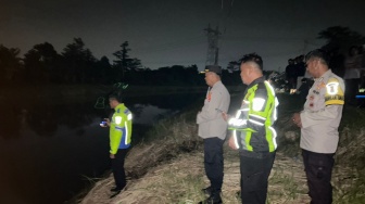 Tragedi Malam di Serang: Pick Up Angkut 12 Buruh Nyemplung ke Sungai, 1 Tewas Terjepit