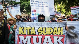 Minta Bupati Sudewo Ditangkap, Warga Pati Geruduk KPK