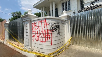 Pasca Penjarahan, Begini Kondisi Terkini Rumah Uya Kuya