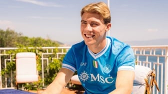 Senyum Lebar Rasmus Hojlund Tinggalkan Manchester United Gabung Napoli
