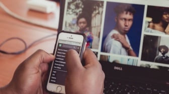Dari Panggung Politik ke Lini Masa: Mengelola Jejak Digital dengan Bijak