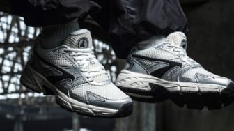 8 Rekomendasi Sepatu Terbaik untuk Pekerja Aktif dari Merek Lokal hingga Luar