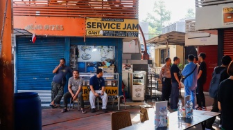 Kondisi pertokoan yang tutup di Plaza 2 Blok M, Jakarta, Rabu (3/9/2025). [Suara.com/Alfian Winanto]