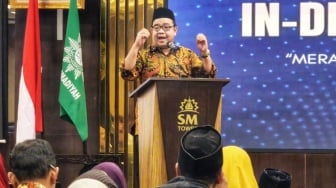 Pintar Tapi Gak Paham Rakyat? Stafsus Mendikbud Bongkar Bahaya Pendidikan yang Gagal